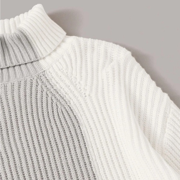 Colorblock Sweater - Picture 3 of 4